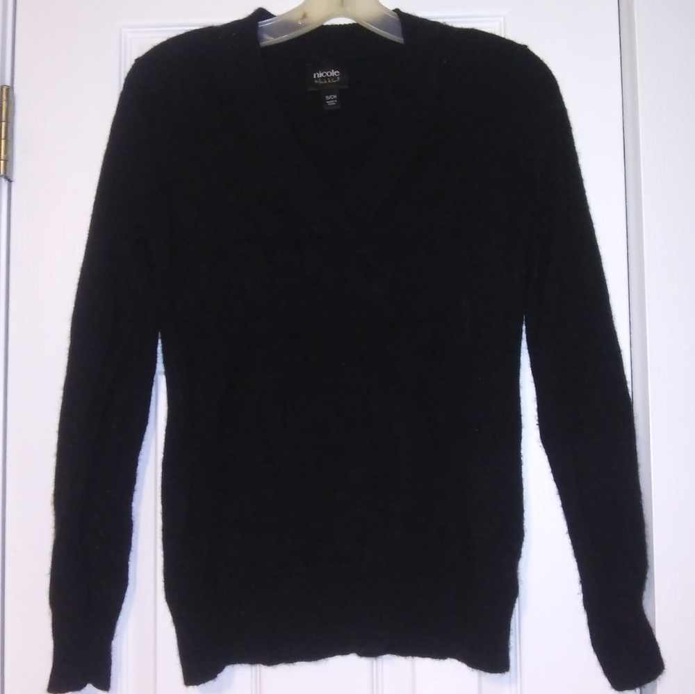 100% Cashmere Black V neck Sweater